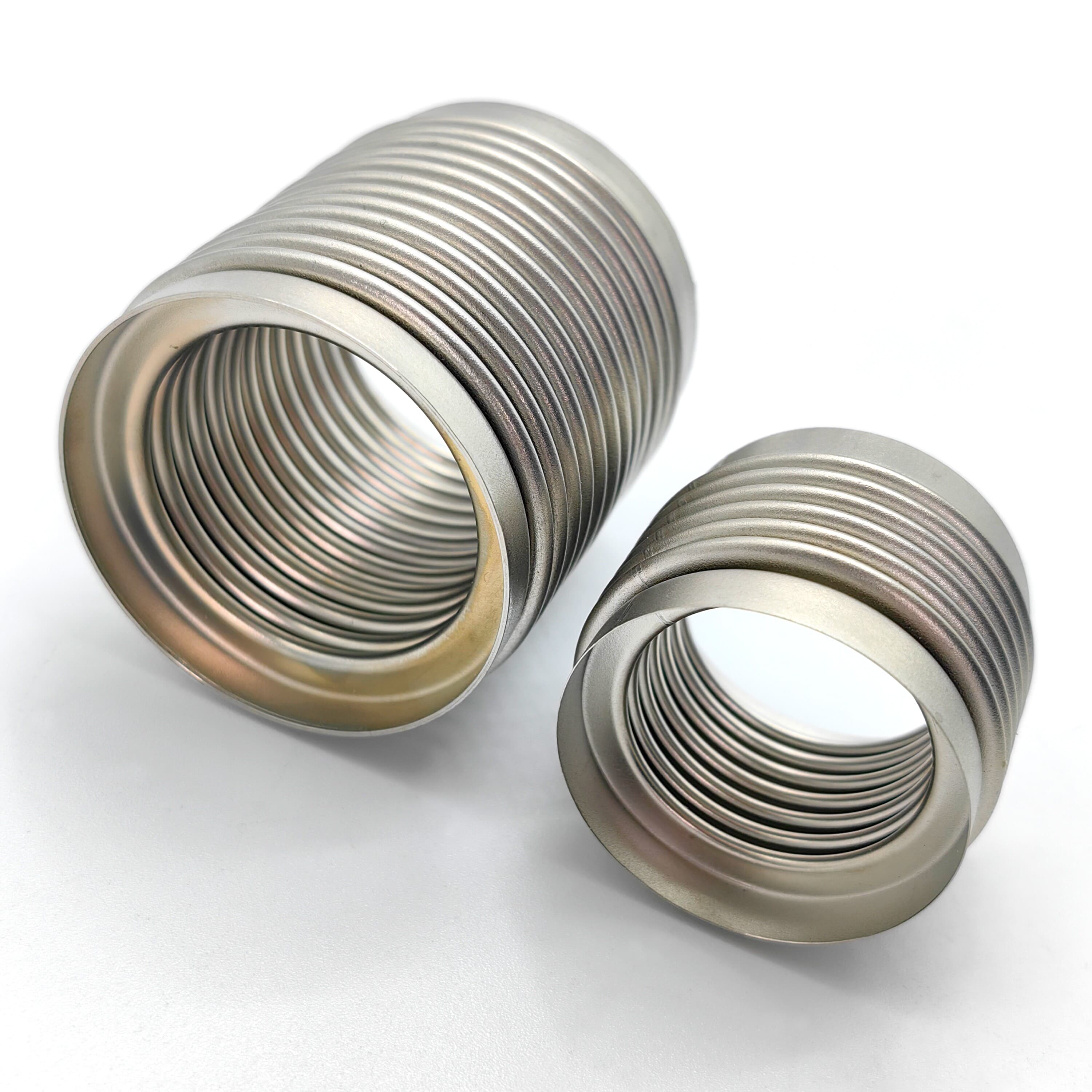 Diagrama comparativo de tubos corrugados monocapa y bicapa.